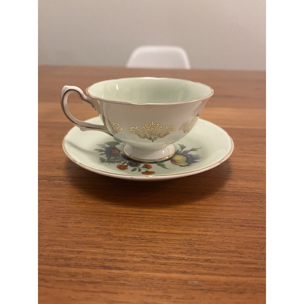 Royal Grafton Floral Teacup And Saucer - Picture 3 of 8